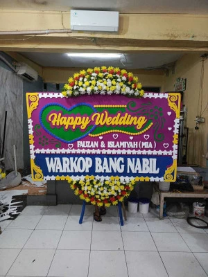 Papan Bunga di Tanjung Barat